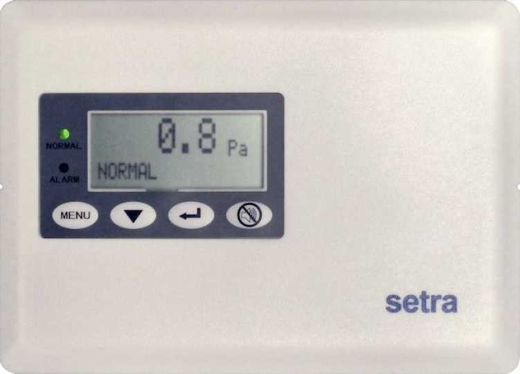 Pomiar różnicy ciśnienia w salach operacyjnych Monitor różnicy ciśnienia Setra SRIM